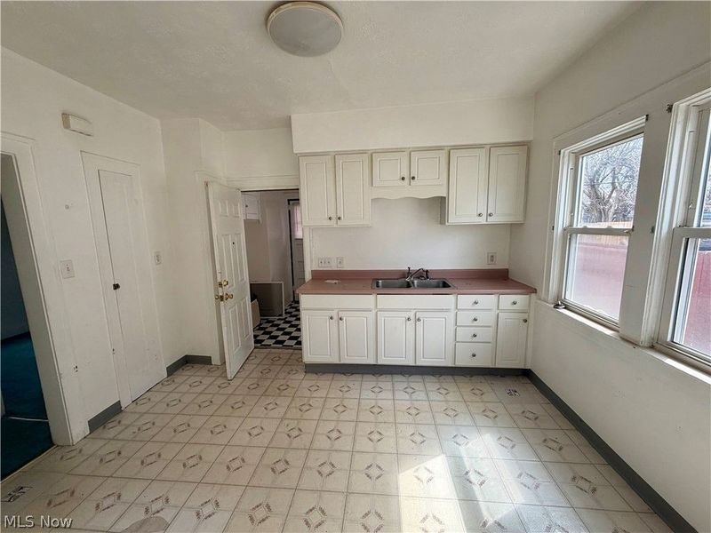 3821 E 143rd Street, Cleveland, OH 44128 Photo 23