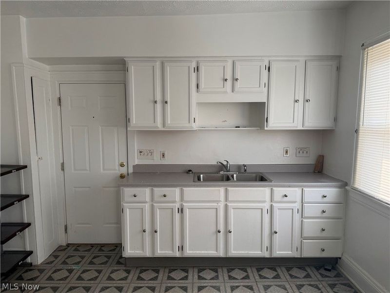 3821 E 143rd Street, Cleveland, OH 44128 Photo 5