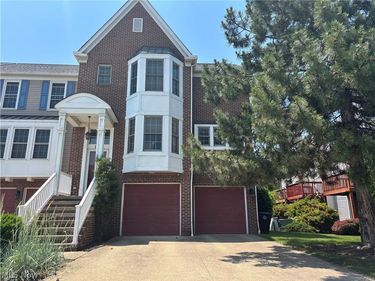 1944 EAST 82 Street, Cleveland, OH 44103