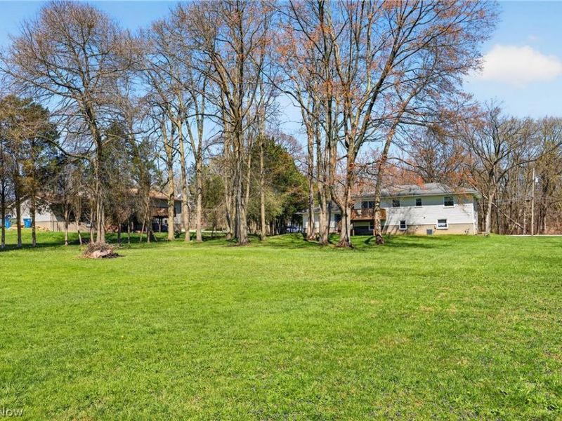 2058 Scenic Way , Akron, OH 44312 Photo 49