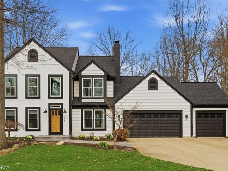 598 Chancellor Circle , Avon Lake, OH 44012 Photo 1