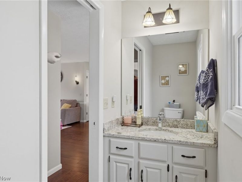 598 Chancellor Circle , Avon Lake, OH 44012 Photo 14