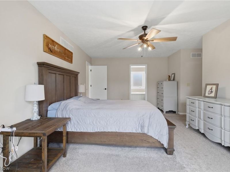 598 Chancellor Circle , Avon Lake, OH 44012 Photo 21