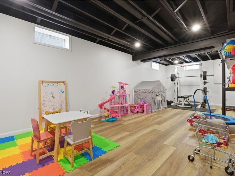 598 Chancellor Circle , Avon Lake, OH 44012 Photo 36