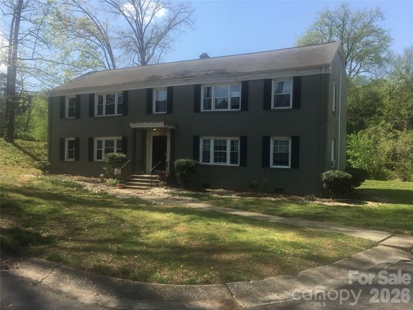 349 Wakefield Drive , Charlotte, NC 28209