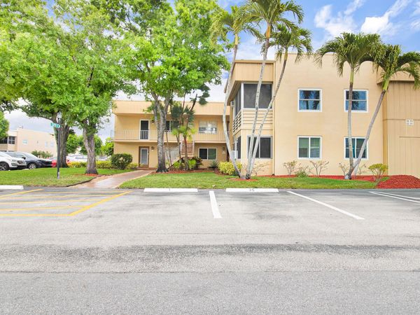 525 Capri K, Delray Beach, FL 33484