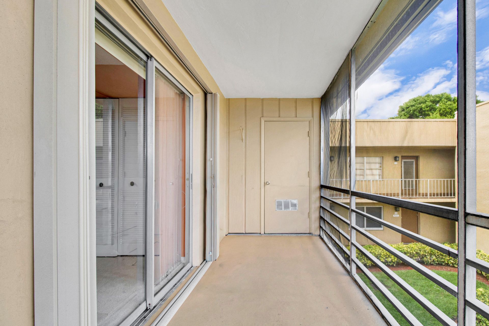 525 Capri K, Delray Beach, FL 33484 Photo