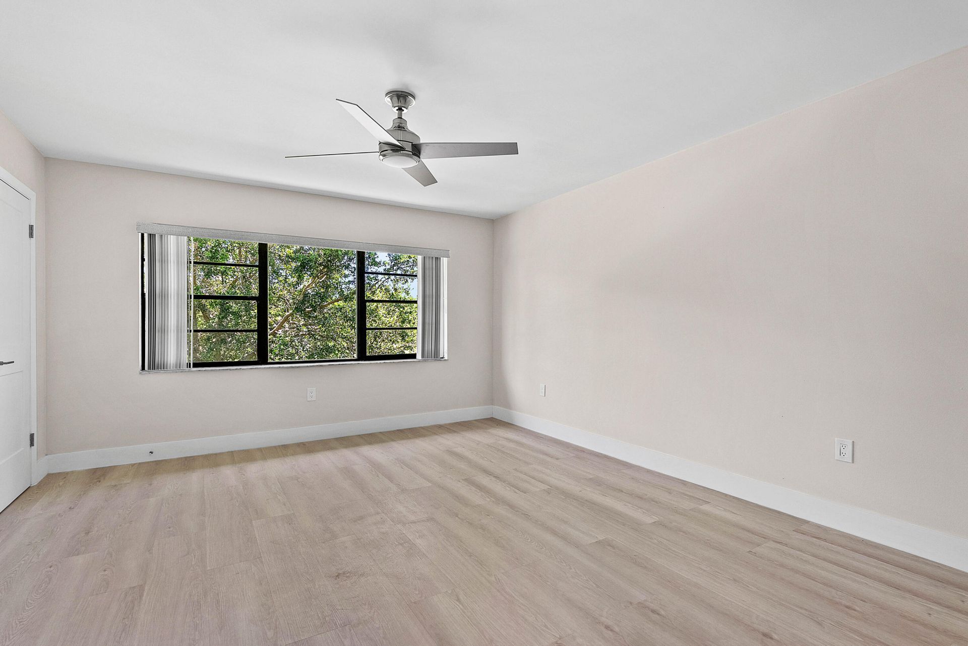 24 Stratford Drive E, Unit F, Boynton Beach, FL 33436 Photo