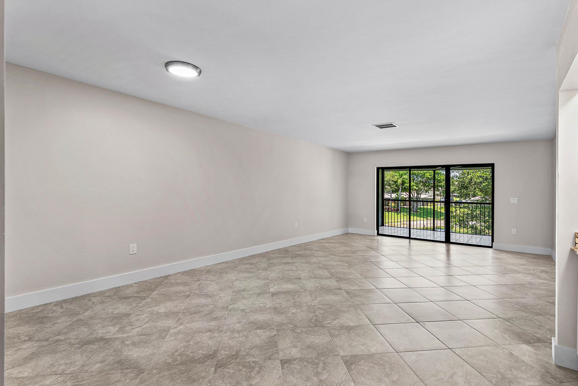 24 Stratford Drive E, Unit F, Boynton Beach, FL 33436 Photo
