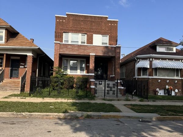 7630 S May Street , Chicago, IL 60620