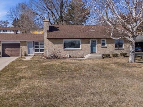 337 Lake Dr, Random Lake, WI 53075