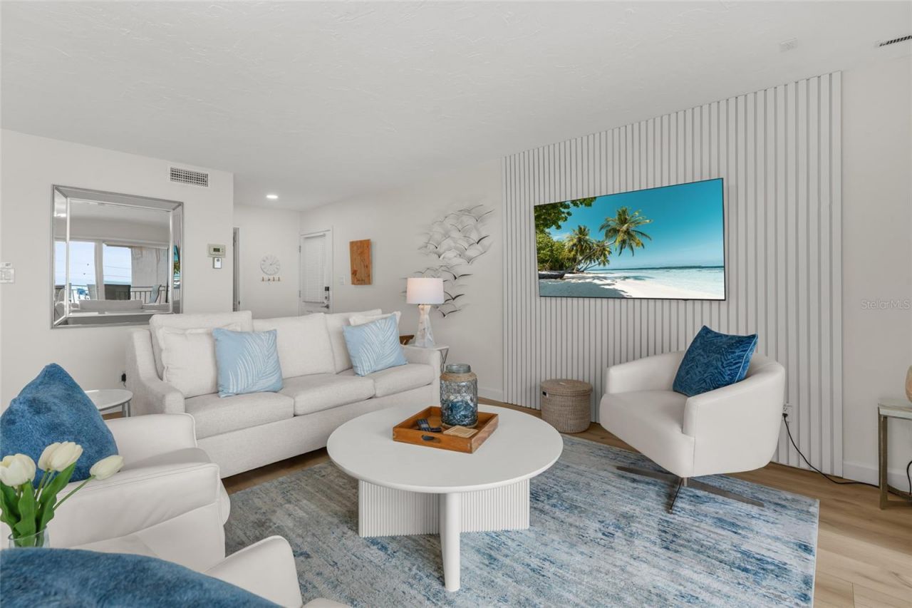 711 Beach Road, Unit 408, Sarasota, FL 34242 Photo