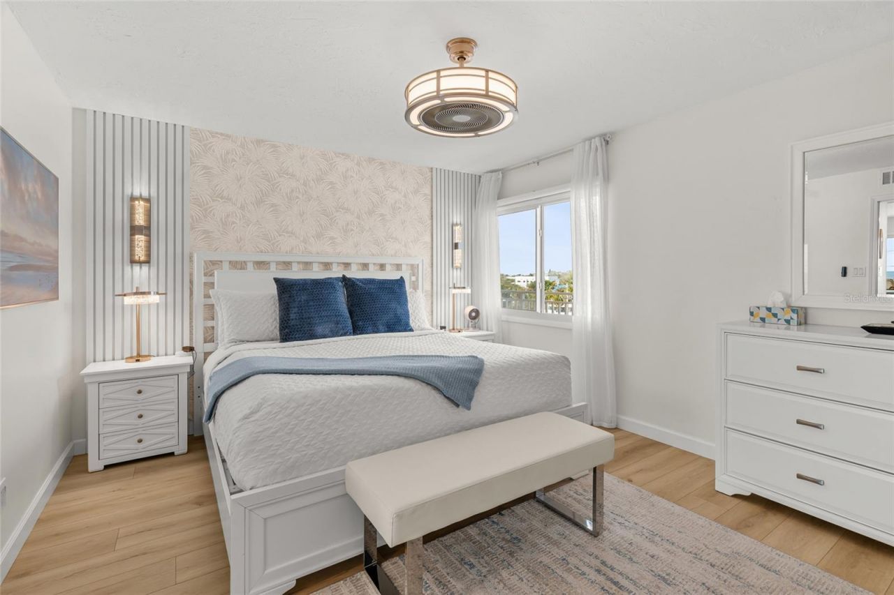 711 Beach Road, Unit 408, Sarasota, FL 34242 Photo