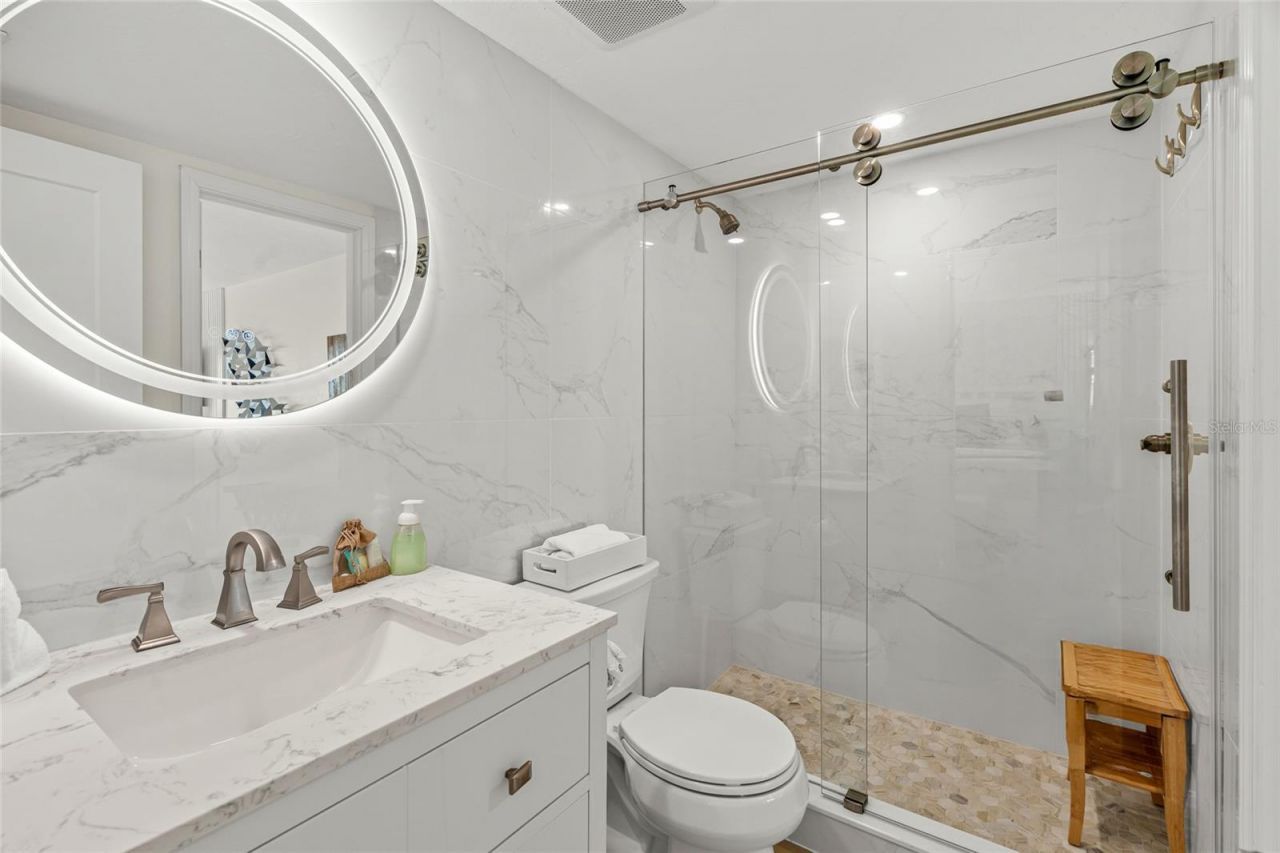 711 Beach Road, Unit 408, Sarasota, FL 34242 Photo