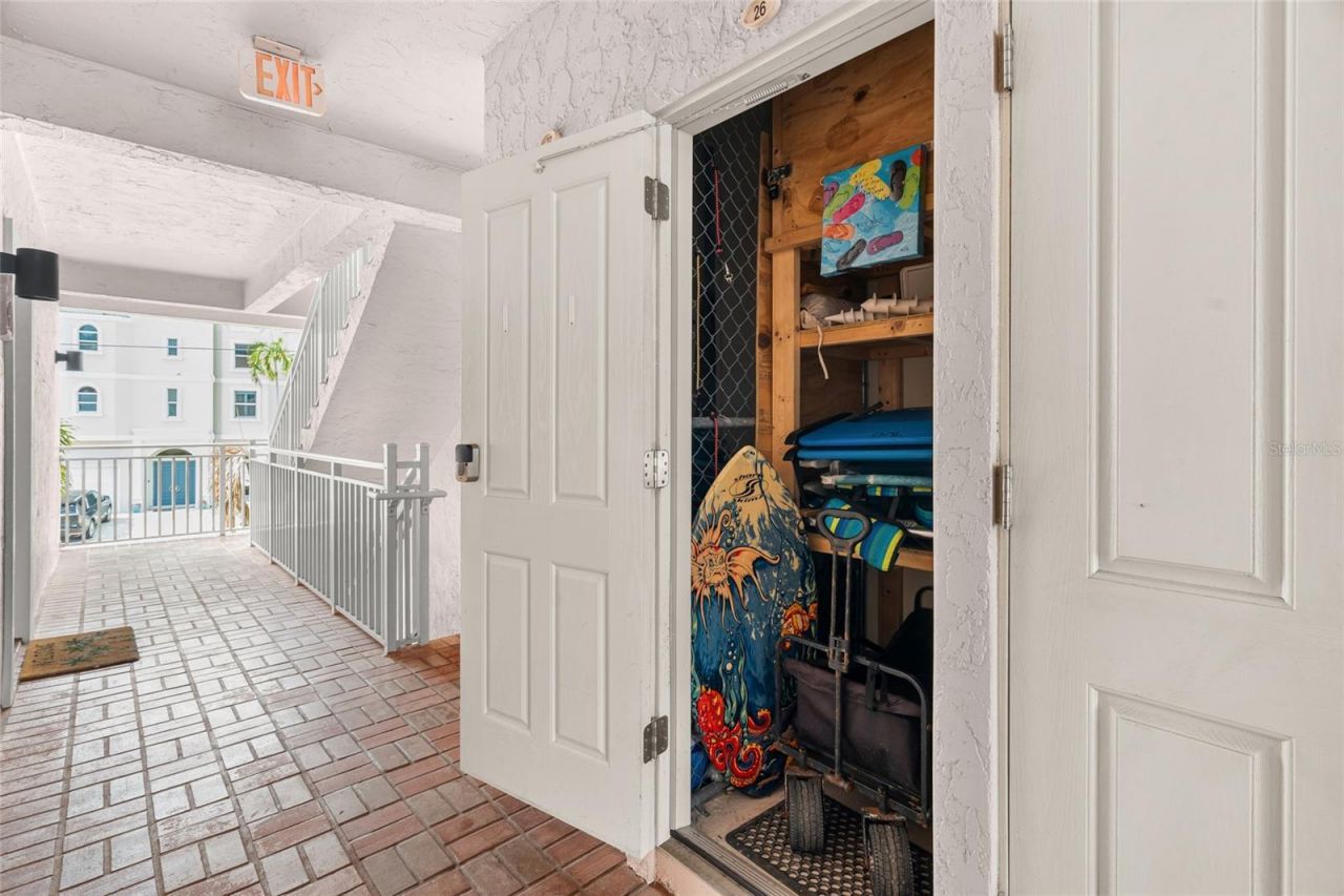 711 Beach Road, Unit 408, Sarasota, FL 34242 Photo
