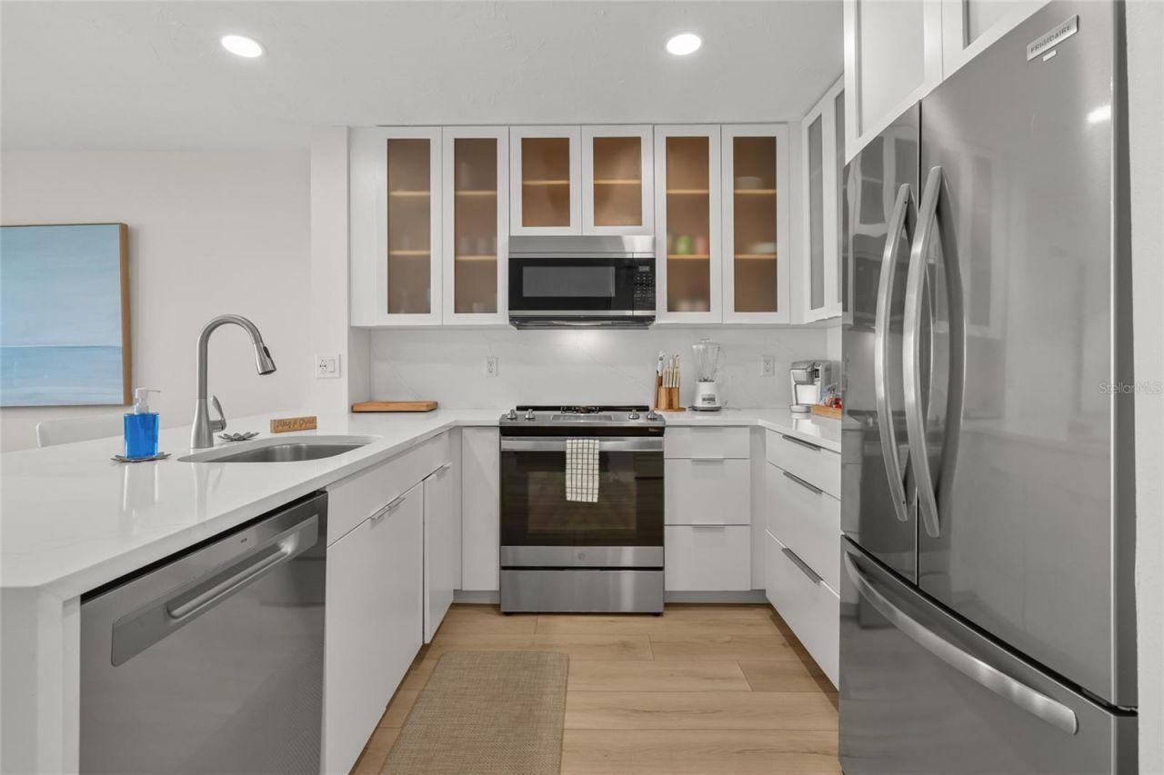 711 Beach Road, Unit 408, Sarasota, FL 34242 Photo