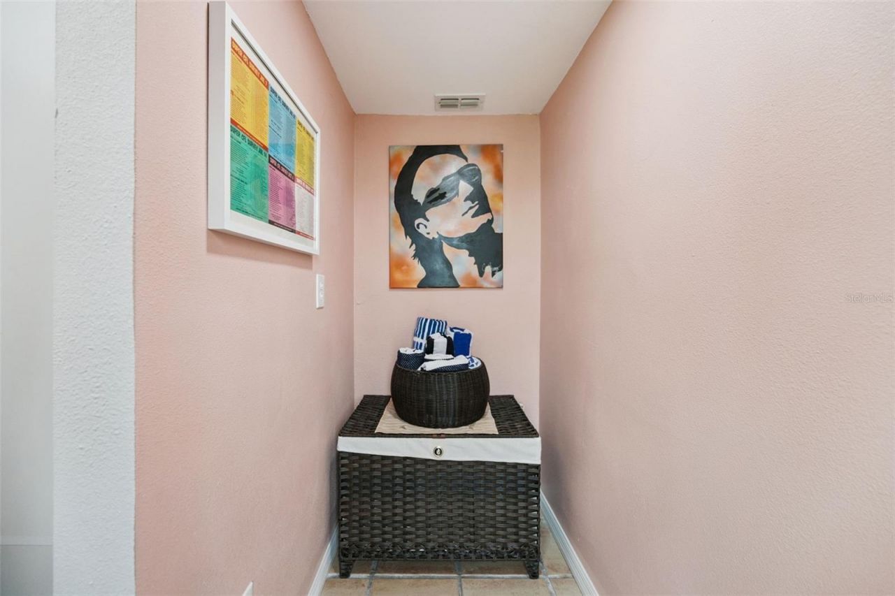 2100 Mae Street , Orlando, FL 32806 Photo