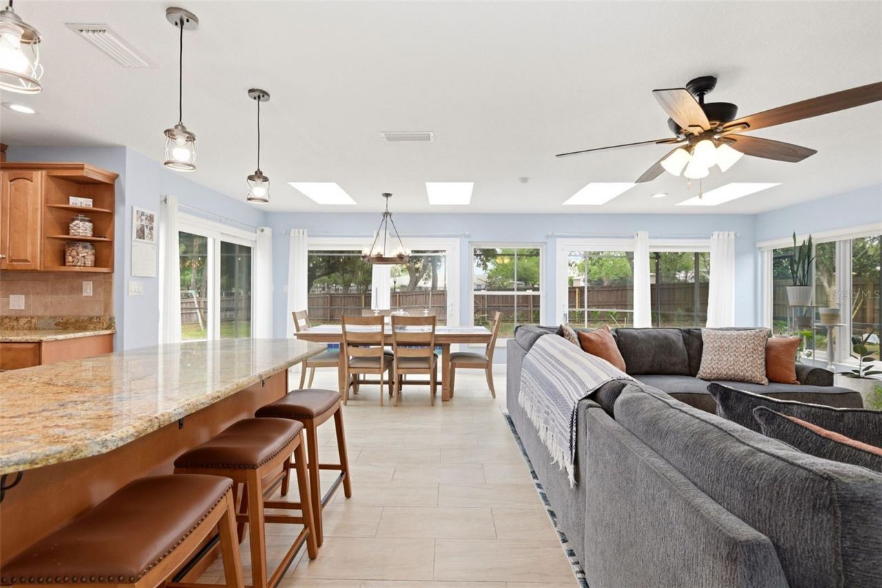 7432 Sparkling Lake Rd , Orlando, FL 32819 Photo