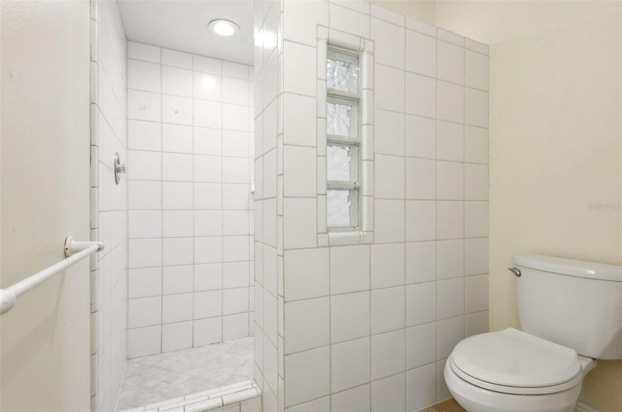 7432 Sparkling Lake Rd , Orlando, FL 32819 Photo