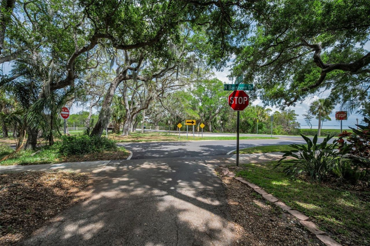 404 Marshall Street, Safety Harbor, FL 34695 Photo