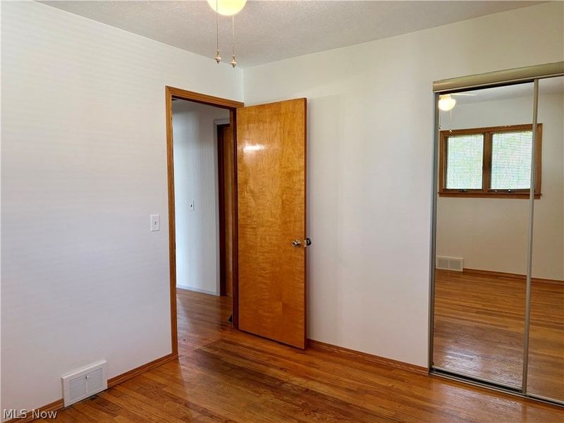 355 Gayle Drive , Sheffield Lake, OH 44054 Photo 10