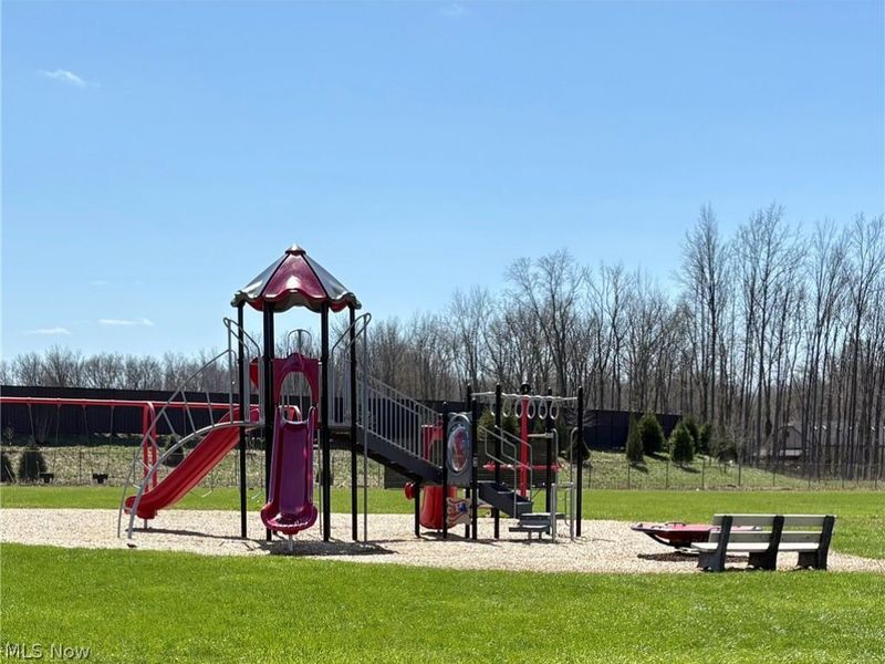 355 Gayle Drive , Sheffield Lake, OH 44054 Photo 15