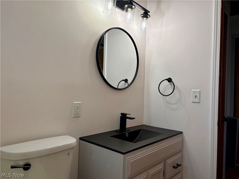 355 Gayle Drive , Sheffield Lake, OH 44054 Photo 3