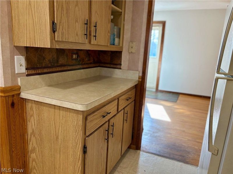 355 Gayle Drive , Sheffield Lake, OH 44054 Photo 6