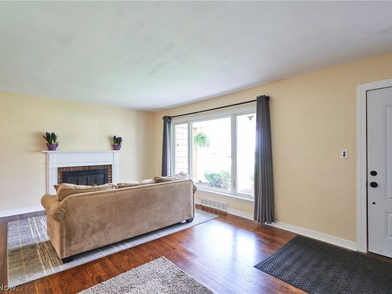 1360 Croyden Road , Lyndhurst, OH 44124 Photo 22