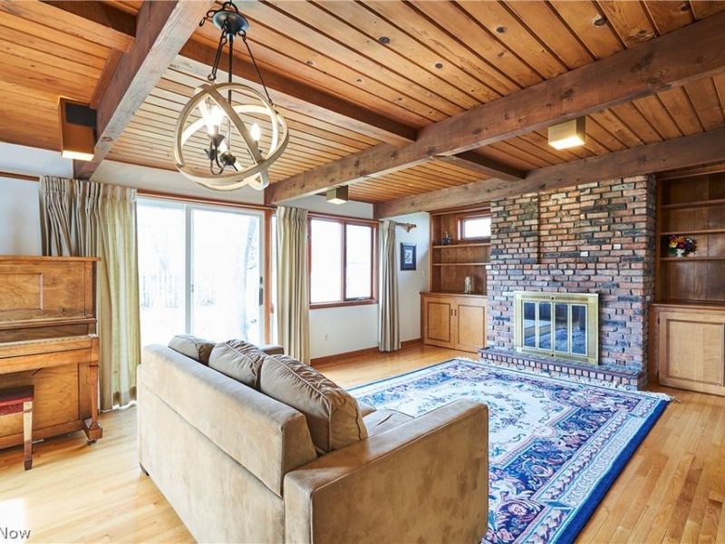 1360 Croyden Road , Lyndhurst, OH 44124 Photo 6