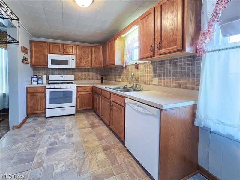 203 Harrison Avenue SW, Canton, OH 44706 Photo 18