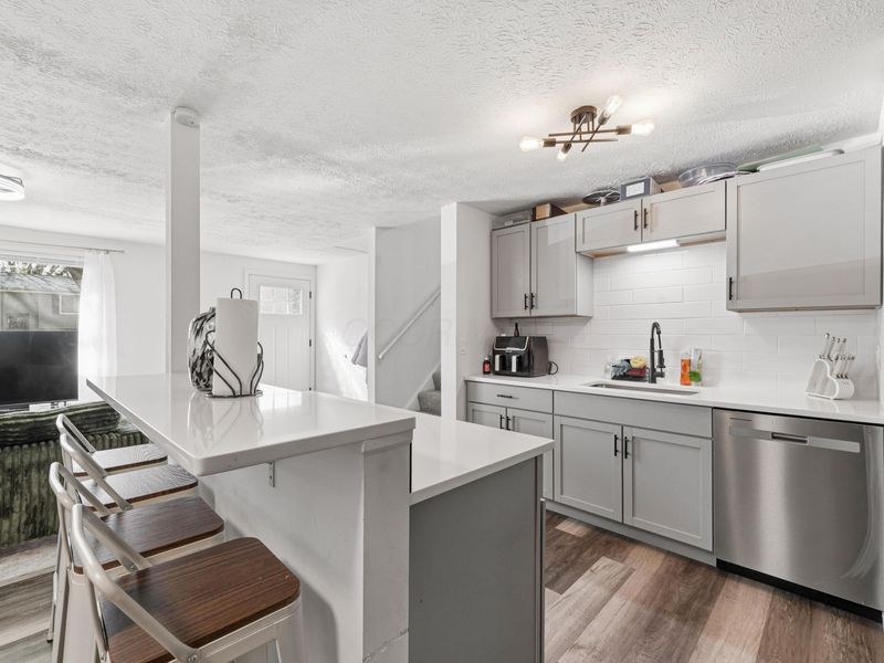 2302 Tempest Drive, Columbus, OH 43232 Photo 12