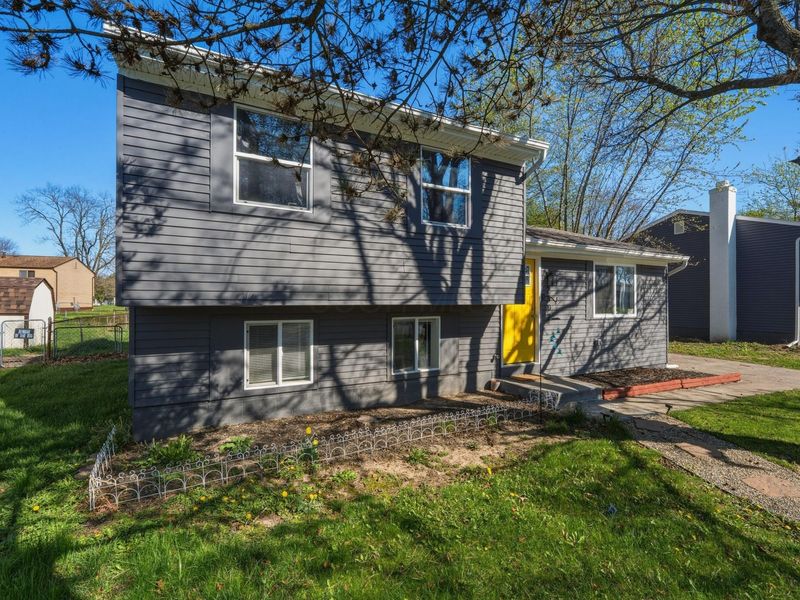 2302 Tempest Drive, Columbus, OH 43232 Photo 2