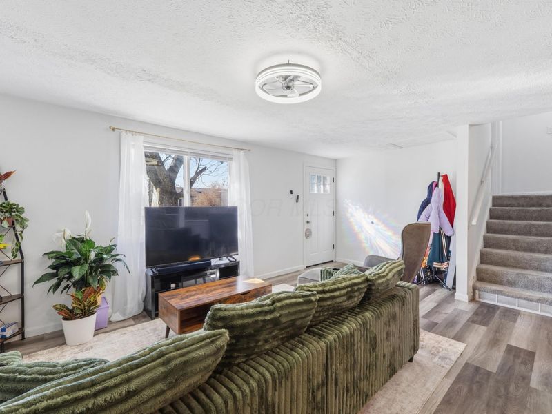 2302 Tempest Drive, Columbus, OH 43232 Photo 7