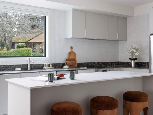 1520 Louise Pl, Unit 12, Saanich, BC V8P 2T8