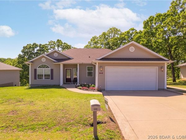 221 Whispering Streams Road, Osage Beach, MO 65065