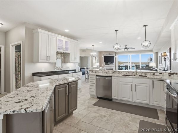 1220 Lands End Parkway, Unit 111, Osage Beach, MO 65065
