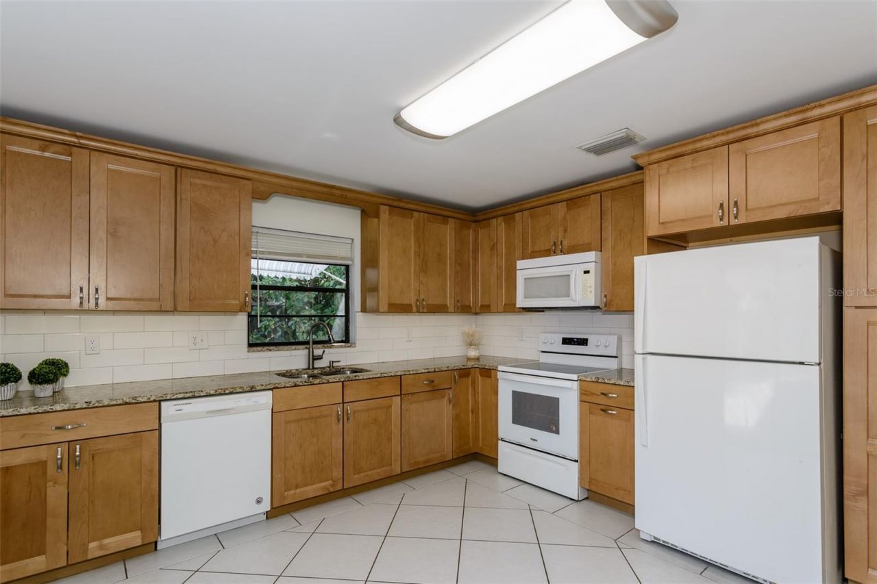 2221 Cypress Point Drive E, Clearwater, FL 33763 Photo