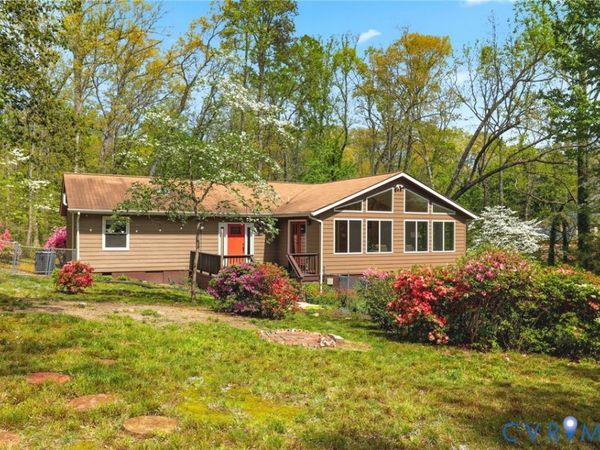 8001 Jahnke Road , North Chesterfield, VA 23235