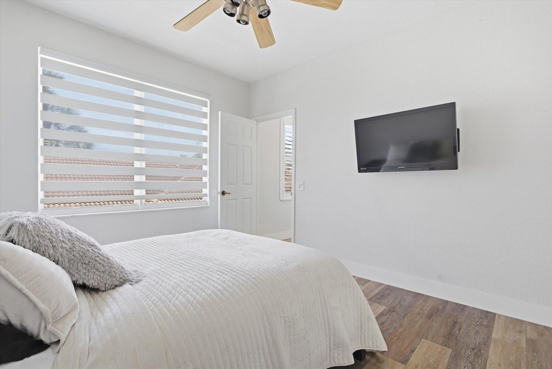 1830 Harbor View Circle, Weston, FL 33327 Photo