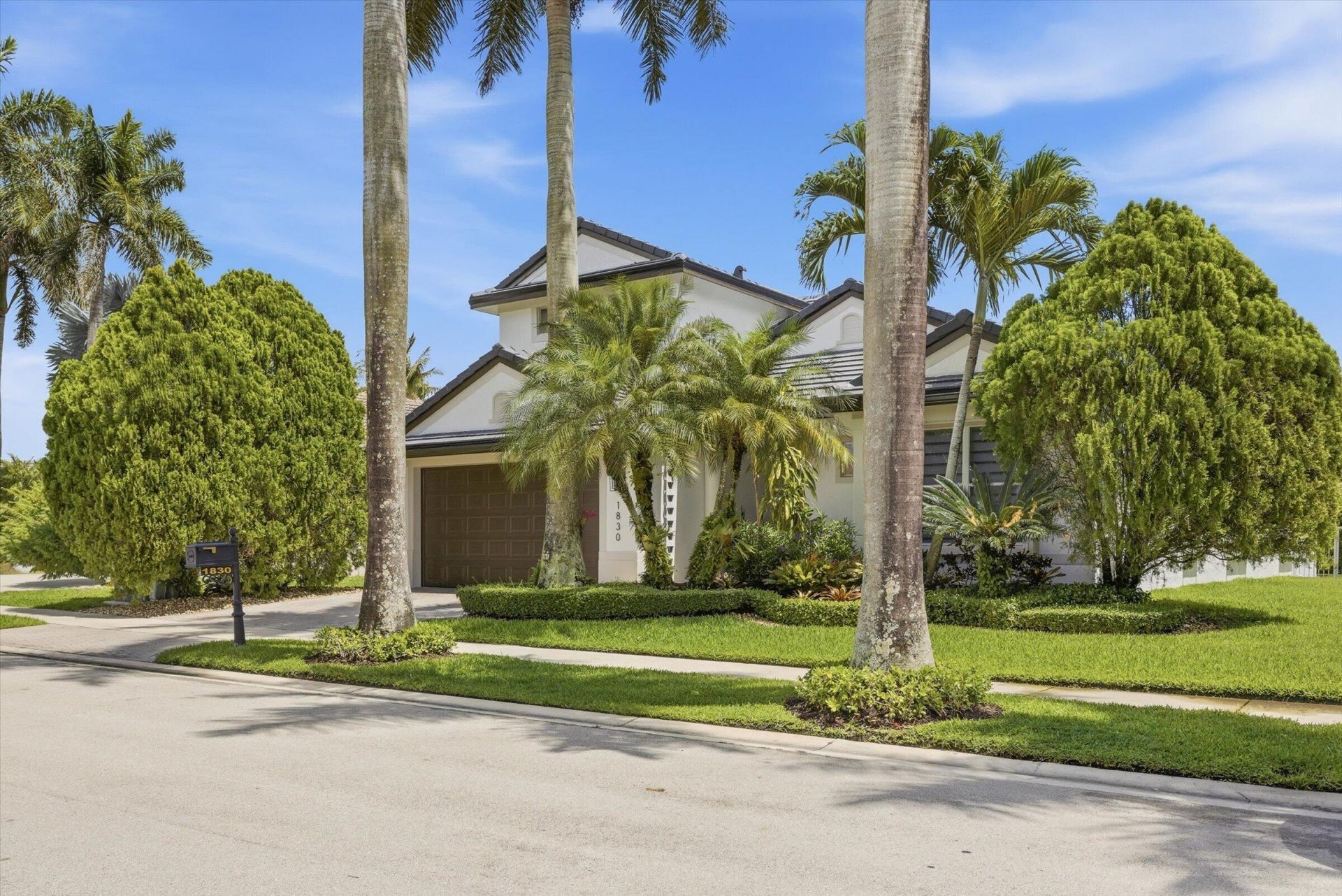 1830 Harbor View Circle, Weston, FL 33327 Photo