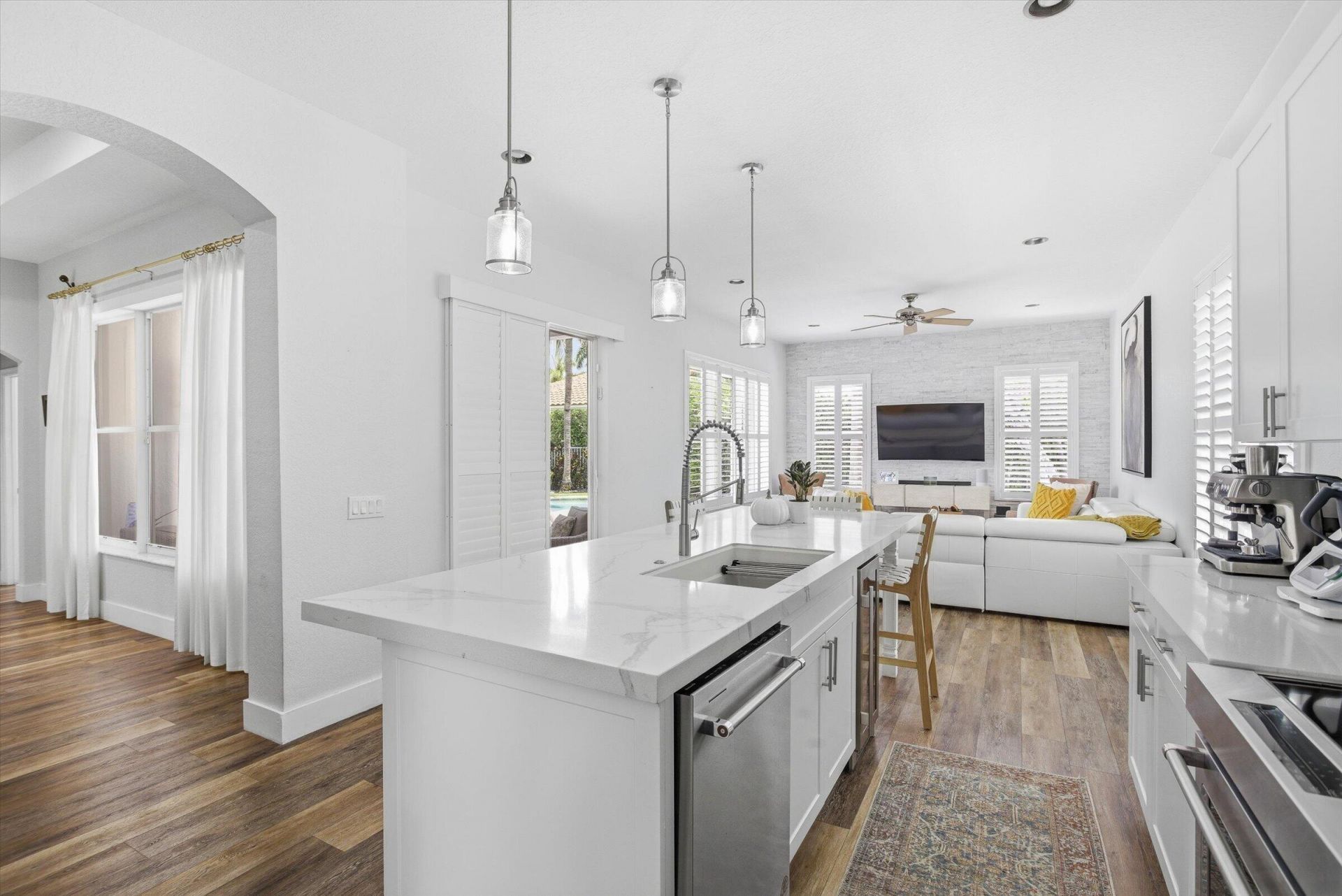 1830 Harbor View Circle, Weston, FL 33327 Photo