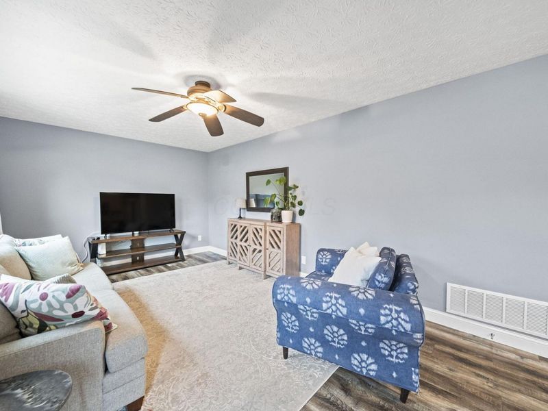 2040 Smokymill Road , Dublin, OH 43016 Photo 17