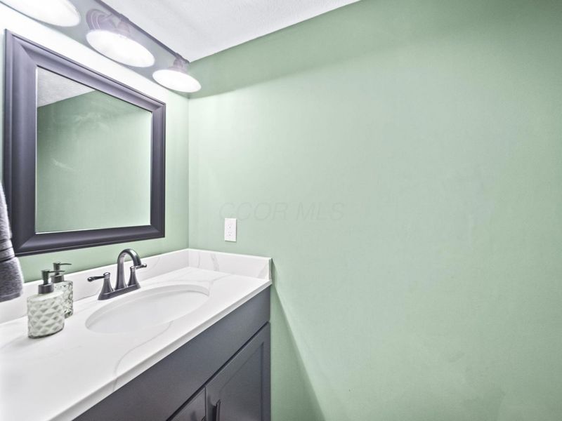 2040 Smokymill Road , Dublin, OH 43016 Photo 19