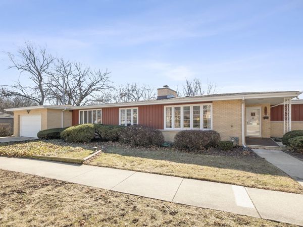 18515 Dundee Avenue , Homewood, IL 60430