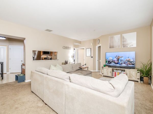 36 Arboretum Drive , Lombard, IL 60148