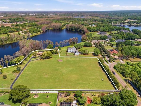 820 NEWBERGER ROAD , LUTZ, FL 33549