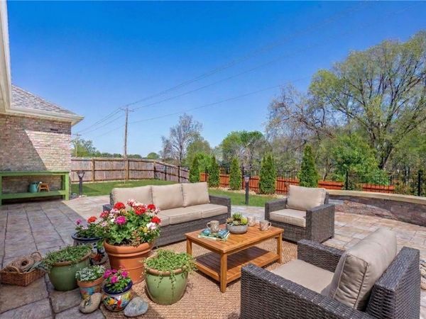 3907 SW Pecan Circle, Bentonville, AR 72713