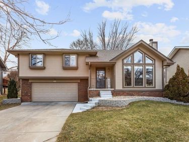 4660 S 148th Street , Omaha, NE 68137