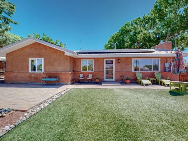 5 Hobbs Road, Peralta, NM 87042